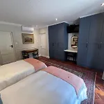 Pinoak Cottages - Constantia