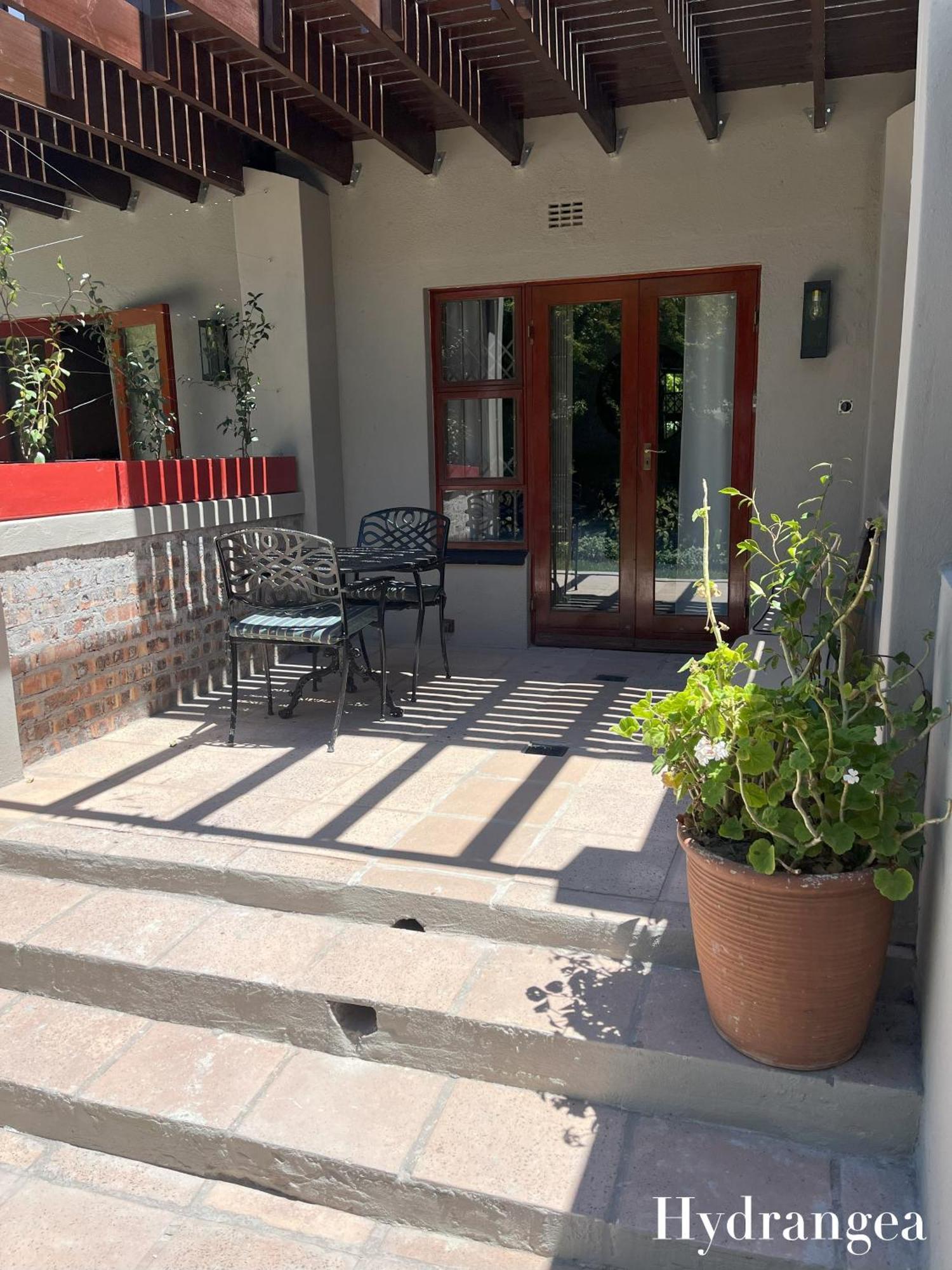 Pinoak - Constantia Guest house Cape Town