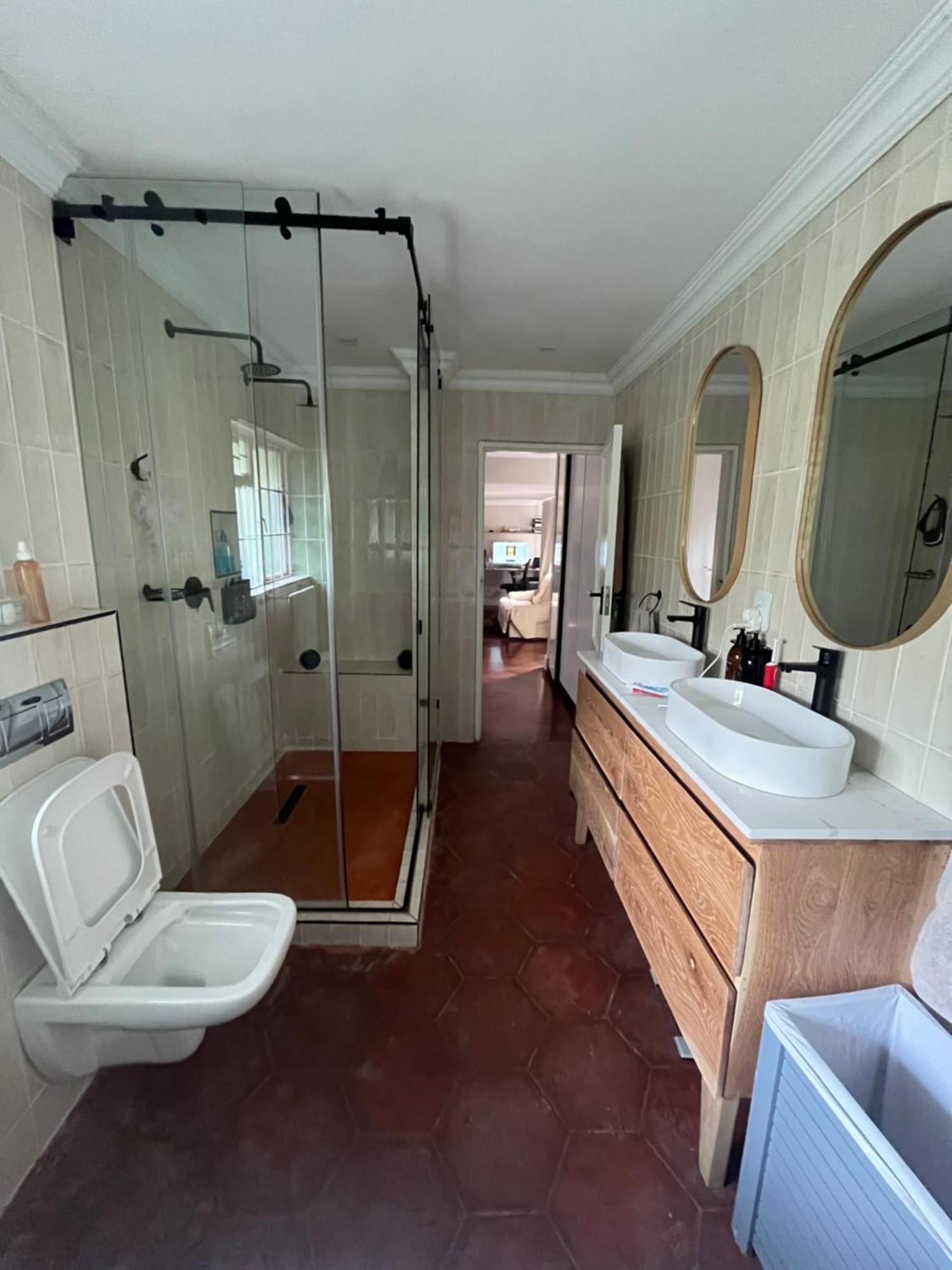 Pinoak - Constantia Cape Town