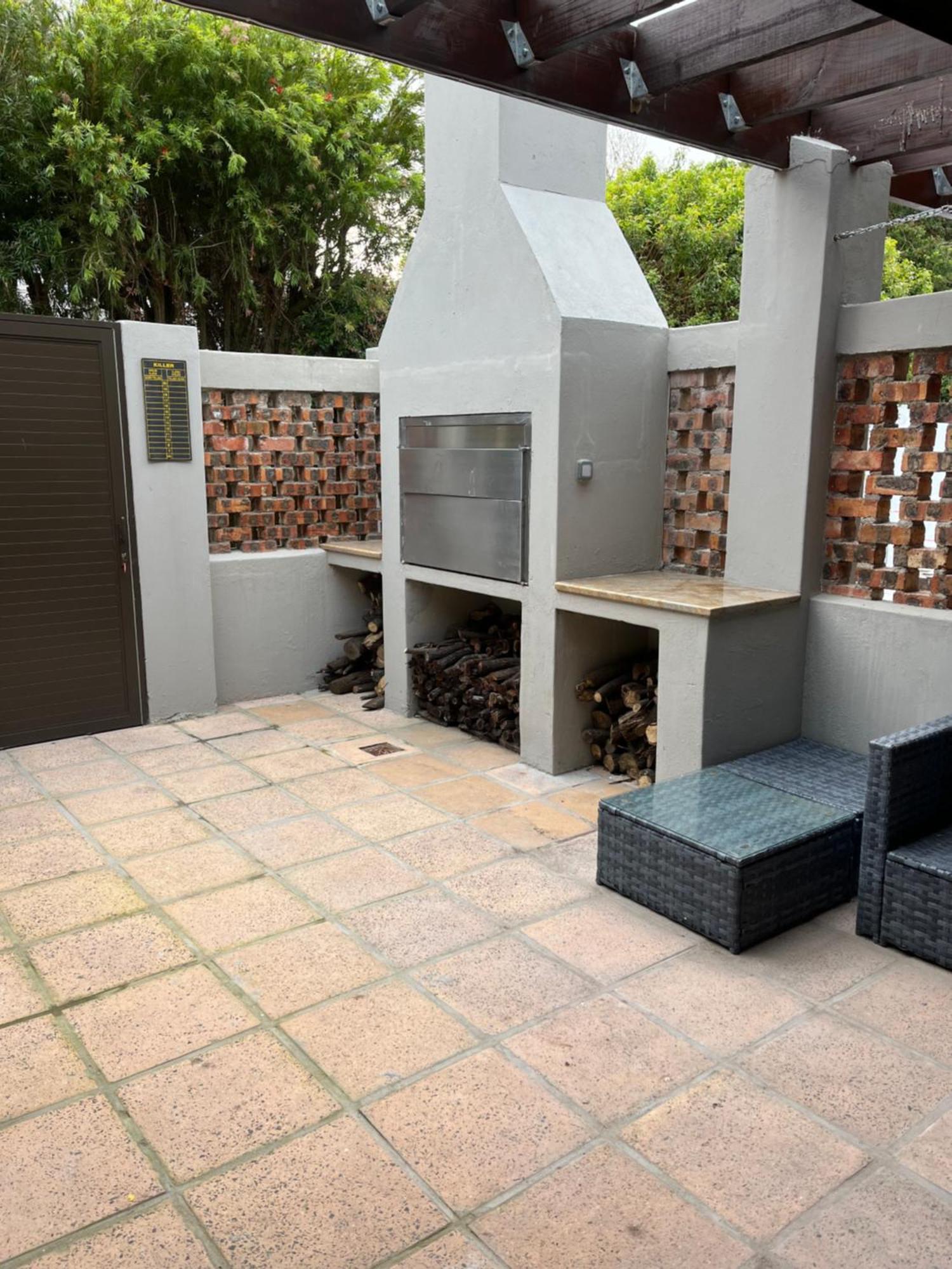 Pinoak - Constantia Guest house