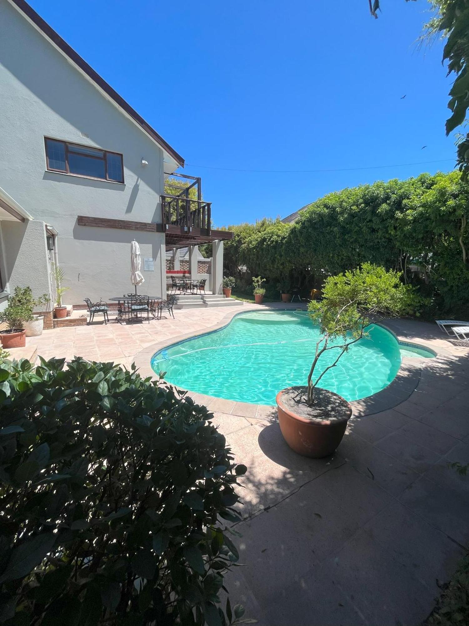 Guest house Pinoak - Constantia